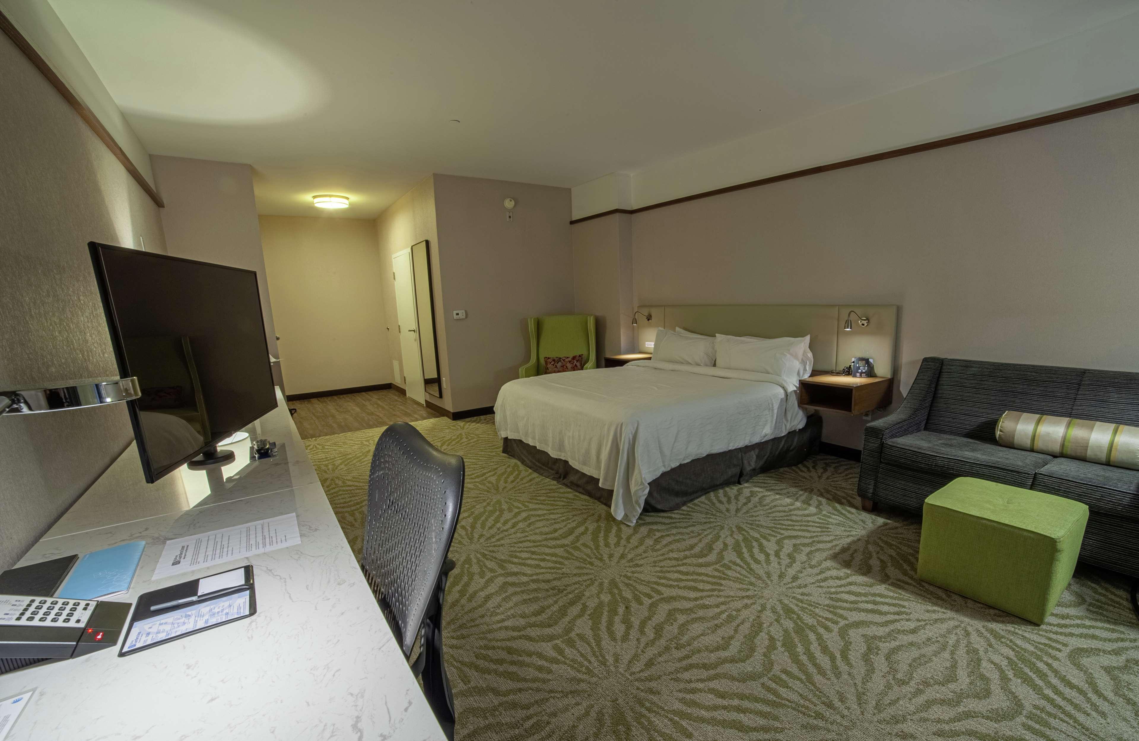 Hilton Garden Inn Montreal Airport Dorval Εξωτερικό φωτογραφία