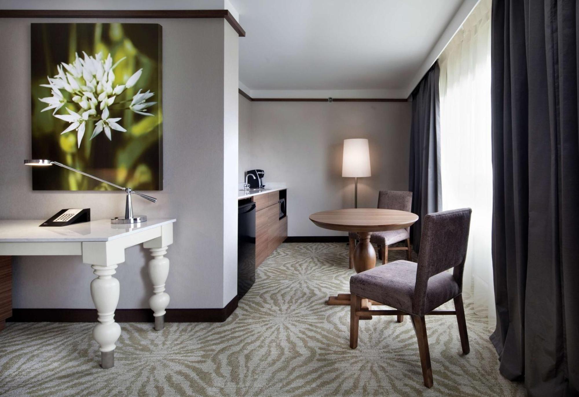 Hilton Garden Inn Montreal Airport Dorval Εξωτερικό φωτογραφία