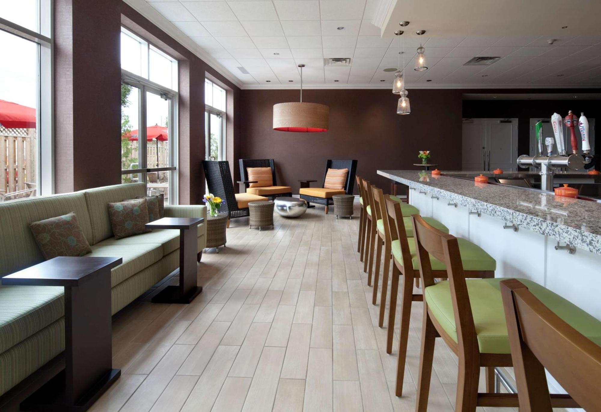 Hilton Garden Inn Montreal Airport Dorval Εξωτερικό φωτογραφία
